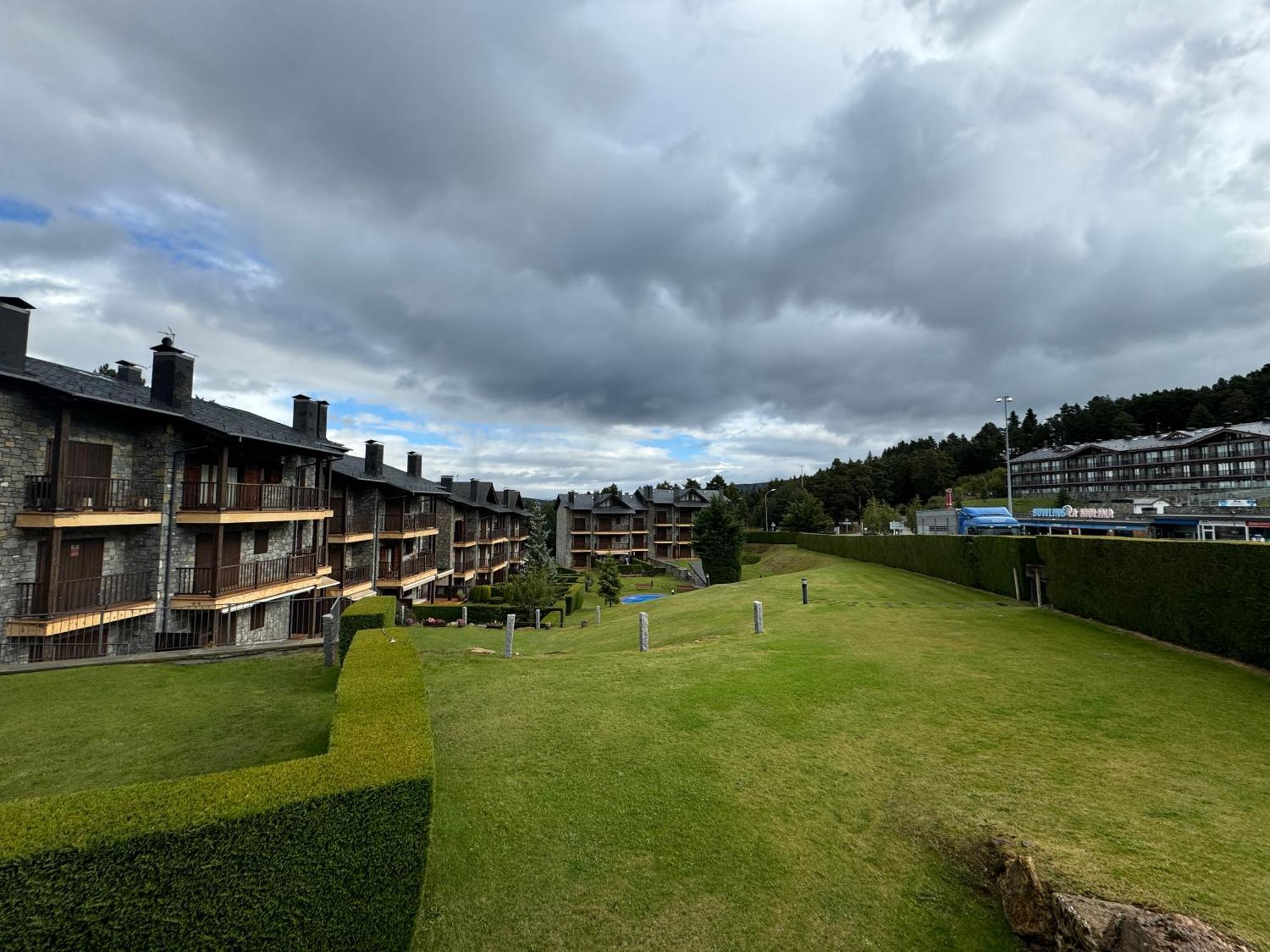 Residencia Pista Llarga Apartamento La Molina  Exterior foto